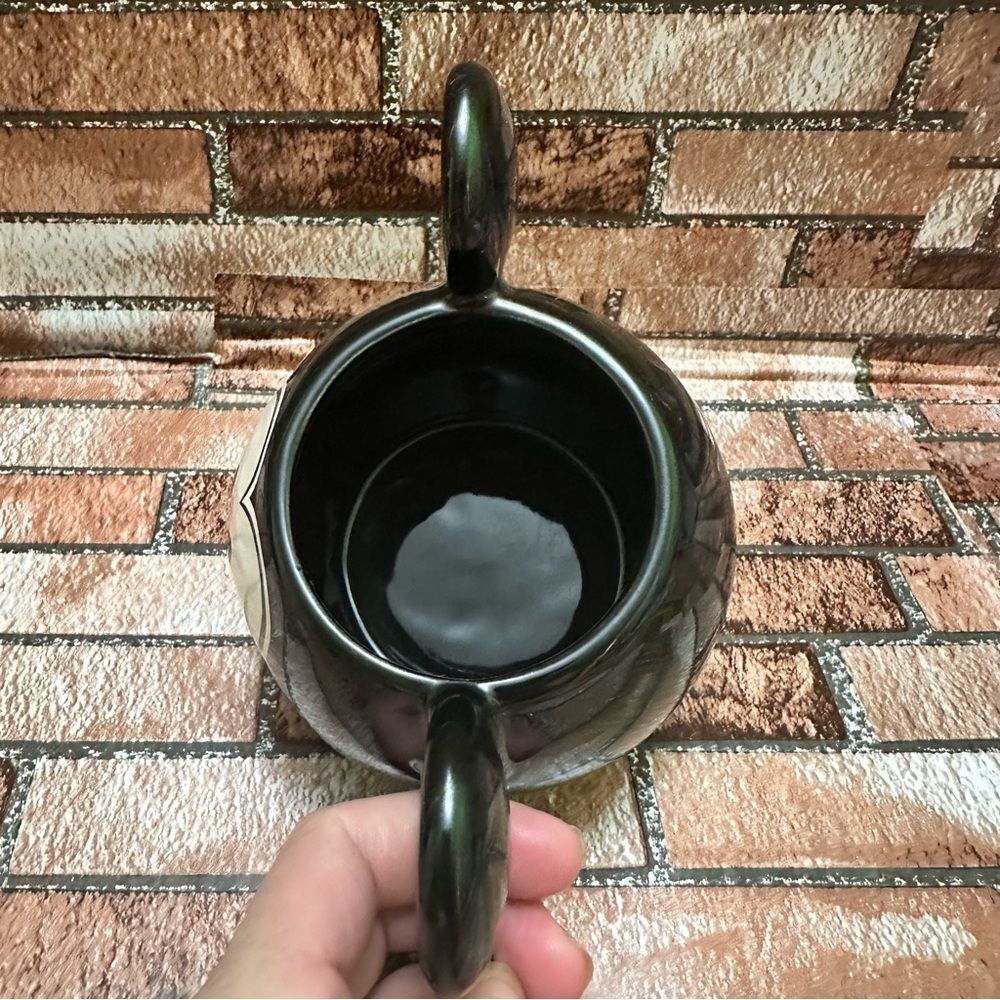 Disney Parks Mickey Mouse ceramic coffee mug - Picture 3 of 7